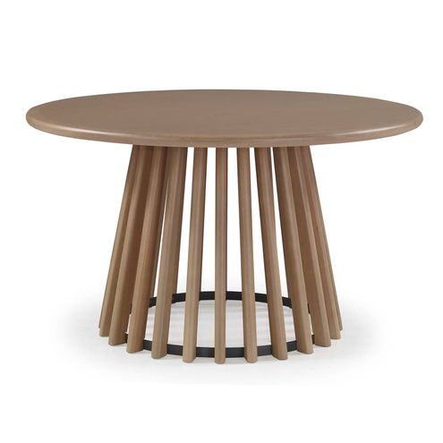 mesa de centro redonda em madeira maciça com acabamento verniz amendoa
